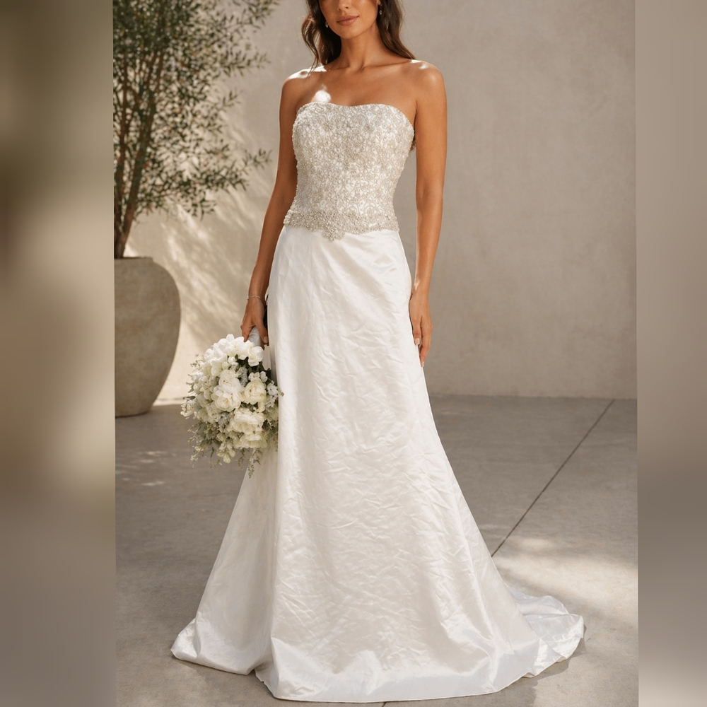 David Tutera 82673 Ivory Satin Crystal Beaded Sweetheart Wedding dress sz 12